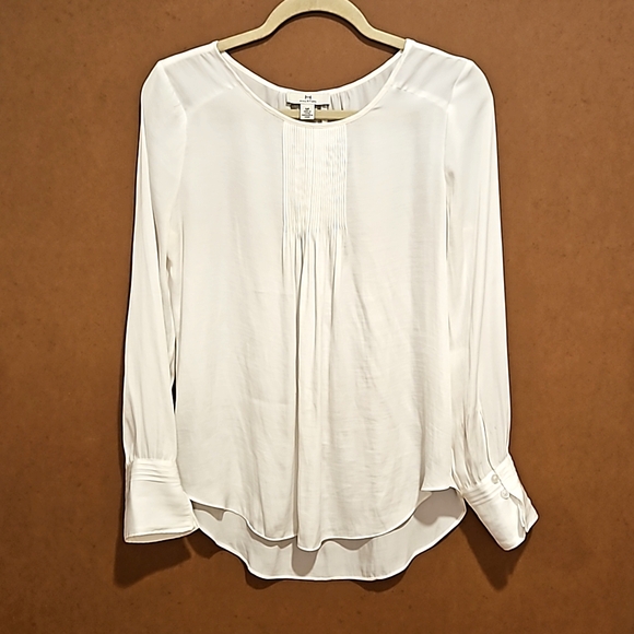 H by Halston Tops - H by Halston white flowy blouse long sleeve button cuff pleated detail Sm petite